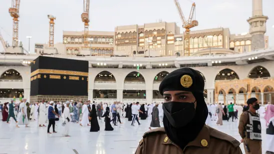 “Saudi Arabia bus crash kills 45 Indian pilgrims during ziyarat tour